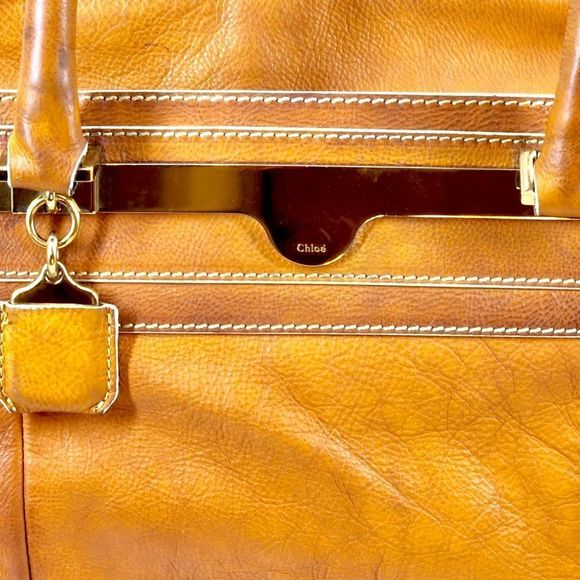 Authentic Chloé Tan Distressed Large Leather Tote - Picture 4 of 14